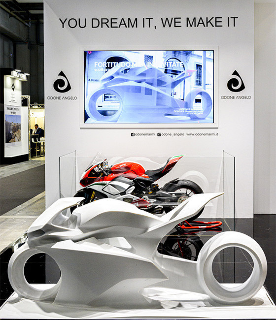 DUCATI - Fortitudo mea in levitate