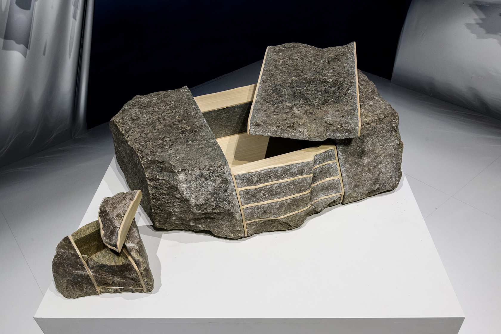 Andrea Branzi - Stone Box 5