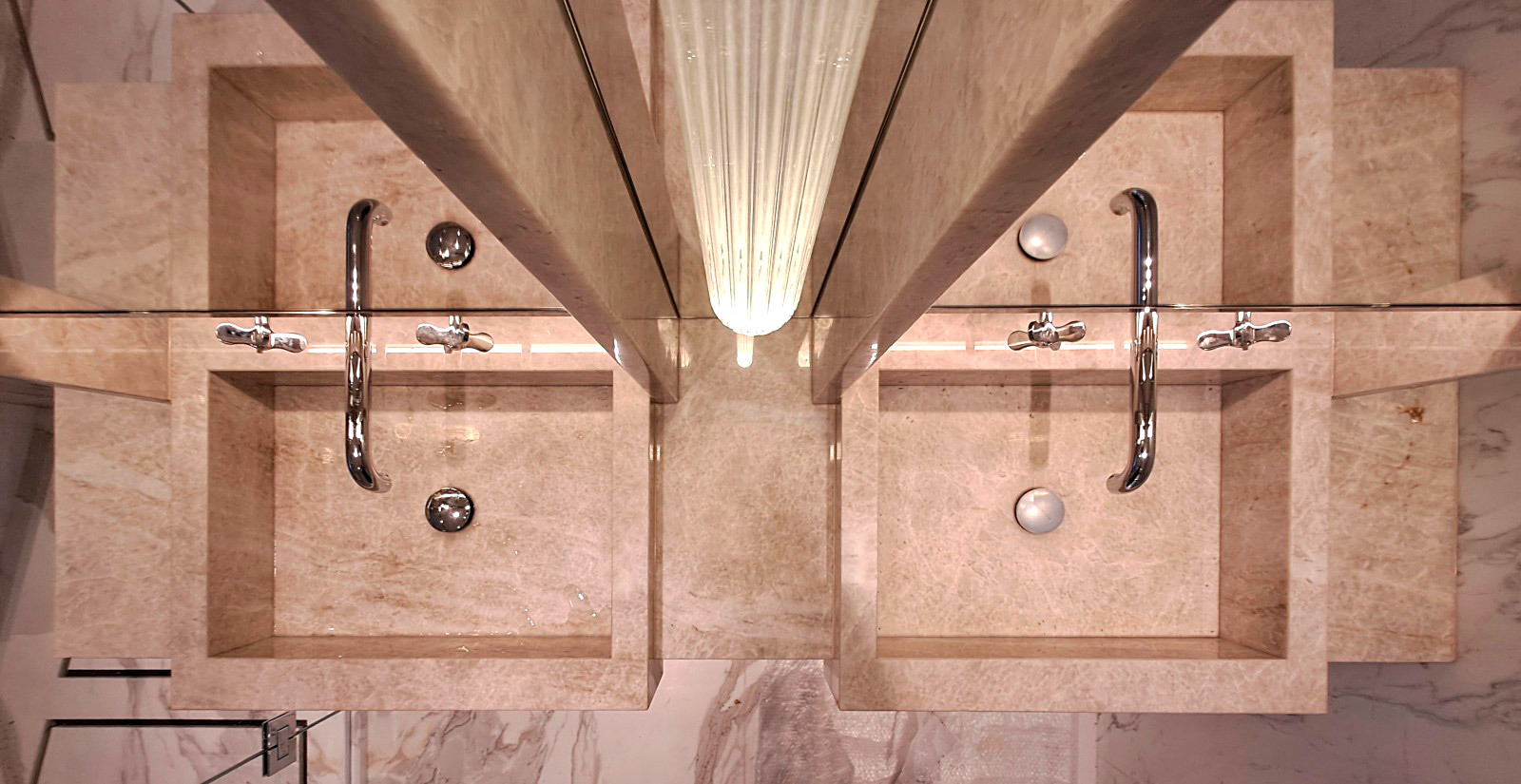 Arredamento navale in marmo 1