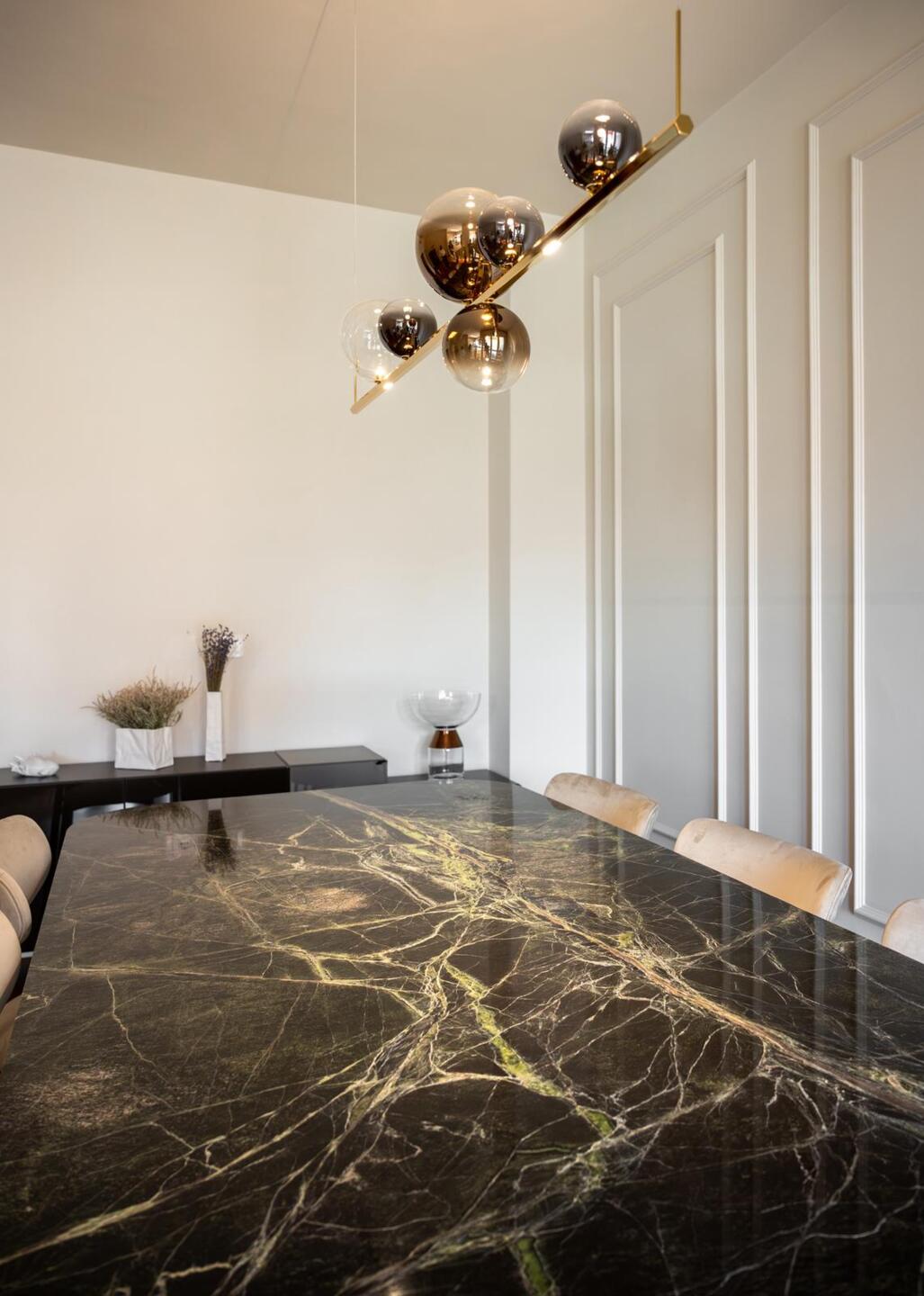custom-made marble table 4