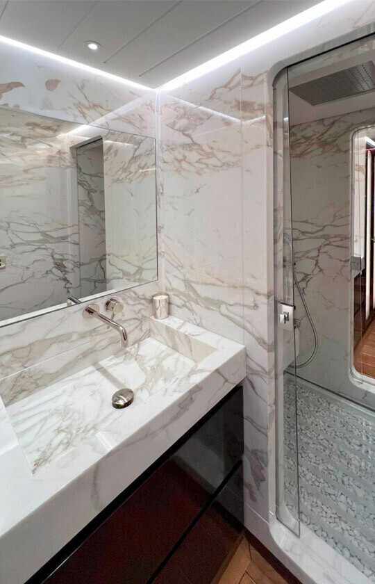 Arredamento navale in marmo